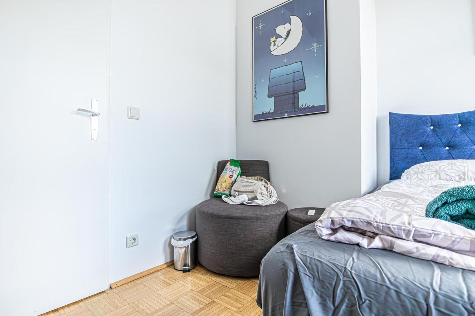 Near Schoenbrunn - Economy Rooms In Shared Apartment At Meidling Train Station Wien Exteriör bild