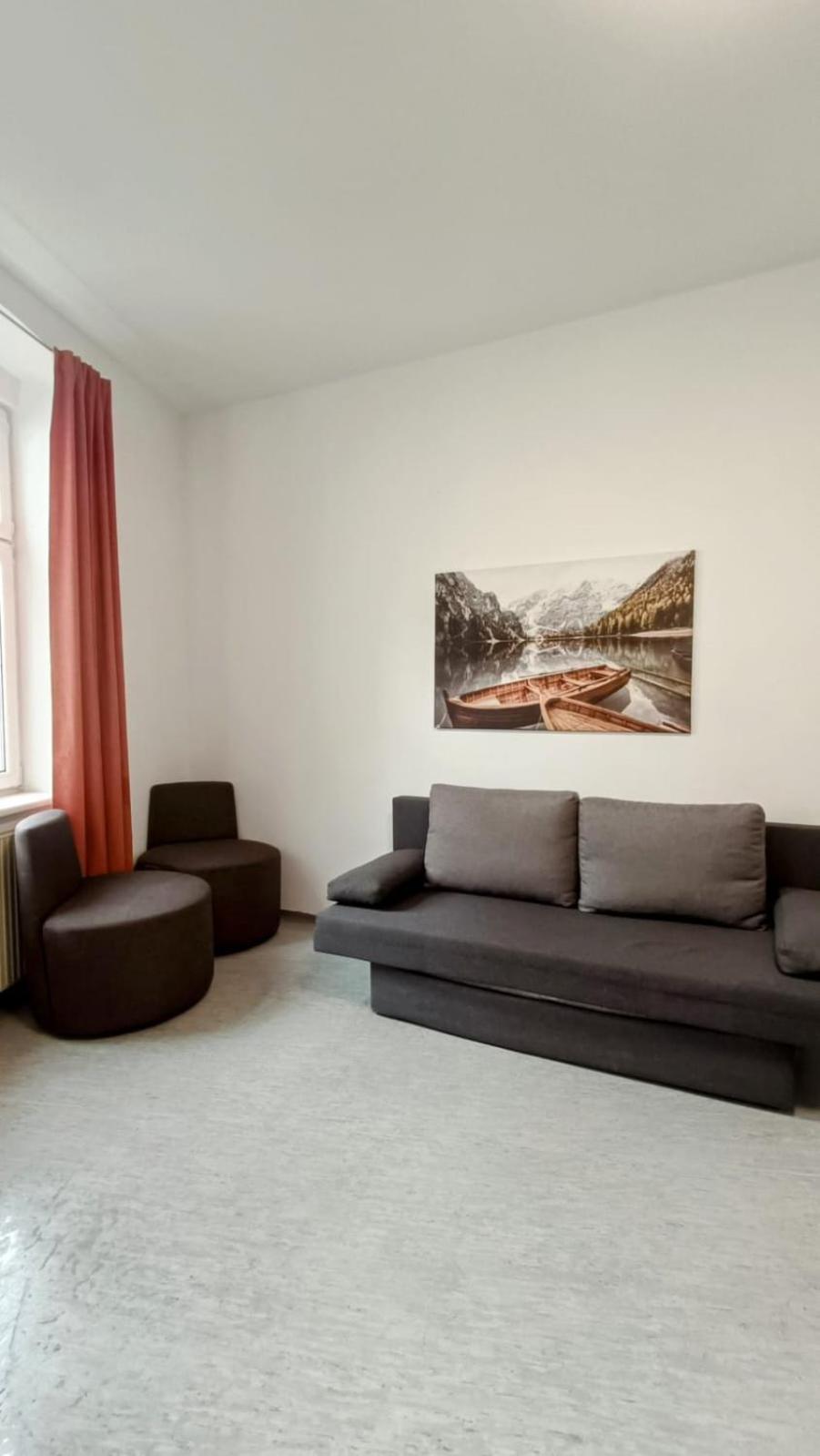 Near Schoenbrunn - Economy Rooms In Shared Apartment At Meidling Train Station Wien Exteriör bild