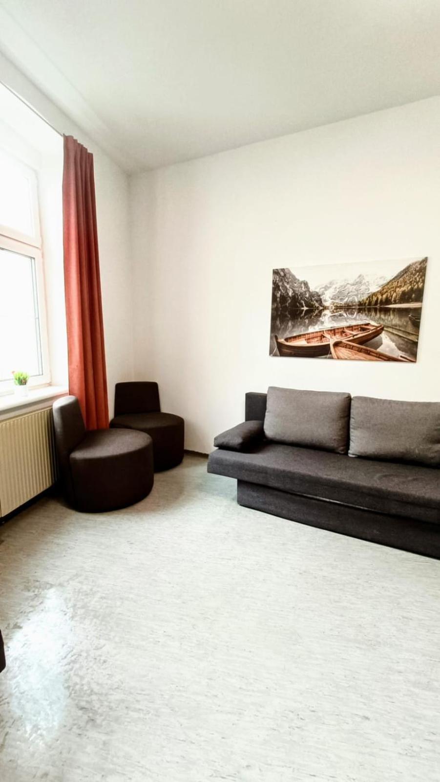 Near Schoenbrunn - Economy Rooms In Shared Apartment At Meidling Train Station Wien Exteriör bild